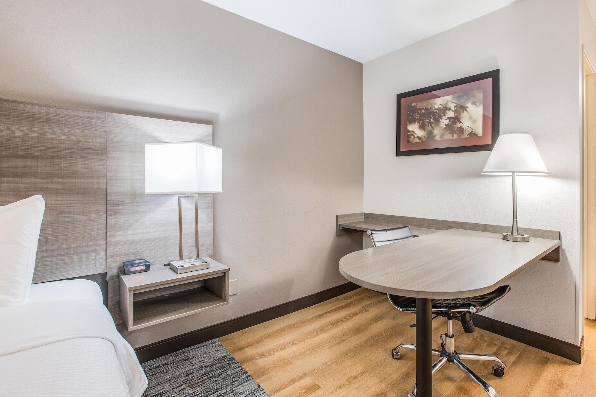 Red Roof Inn Lansing West - Msu Екстериор снимка
